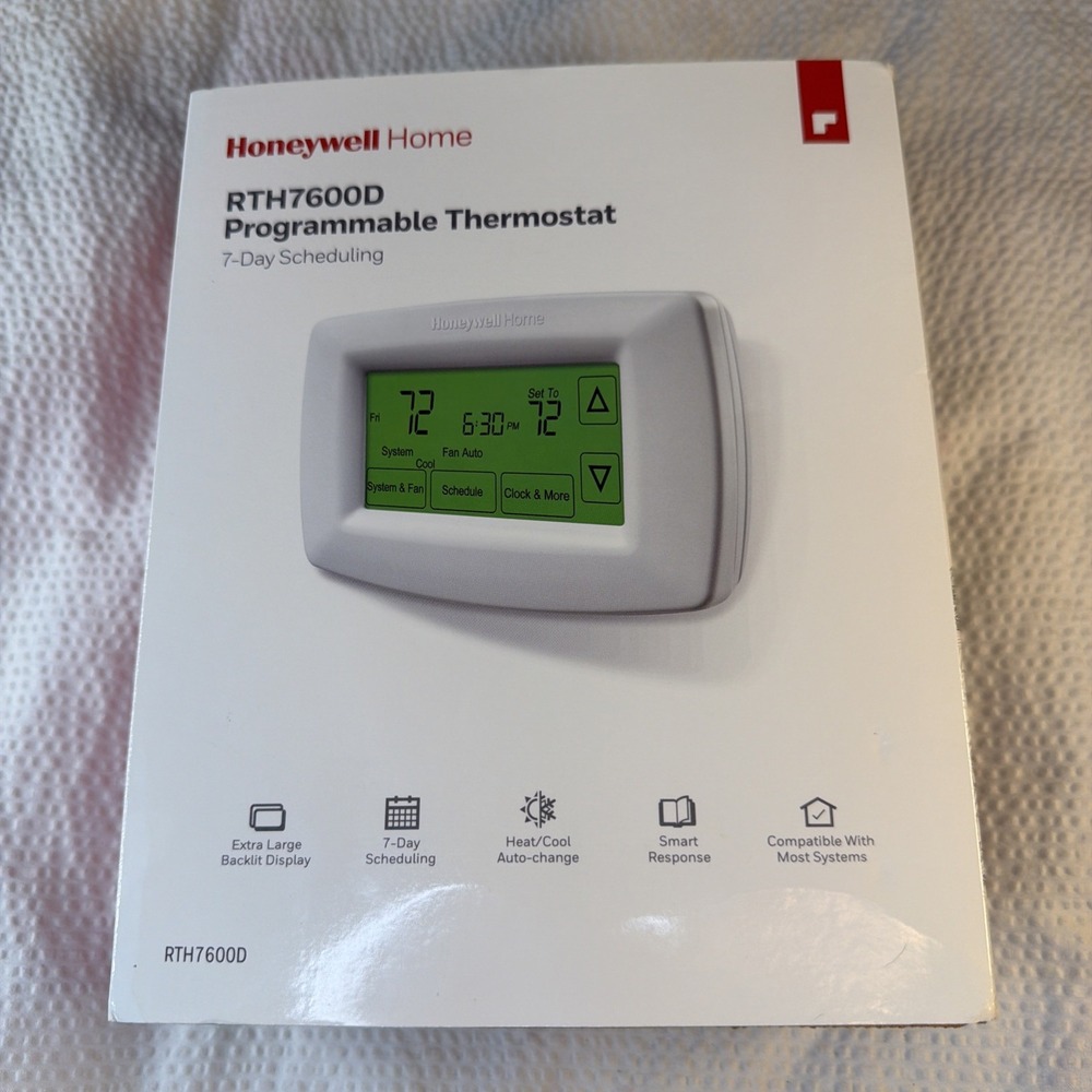 Honeywell Home RTH7600D 7-Day Programmable Touchscreen Thermostat White